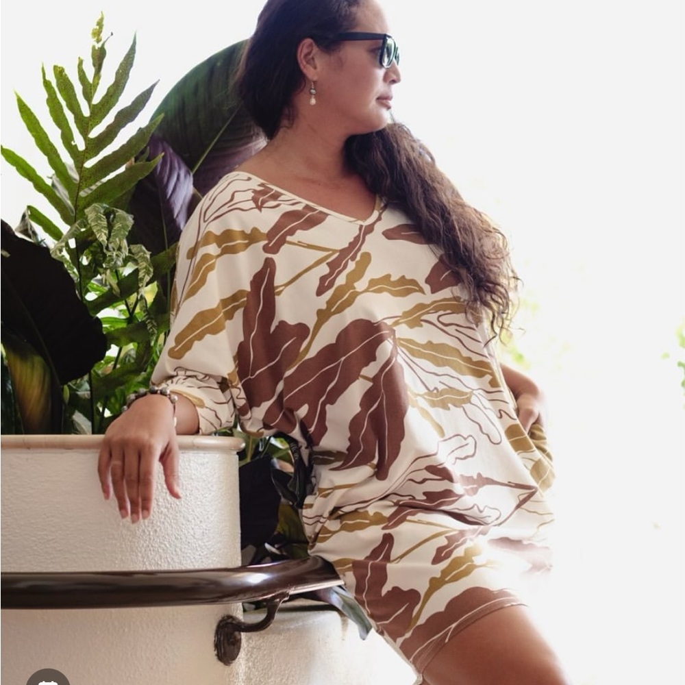 Kealopiko Dolman Dress Limu Lipoa